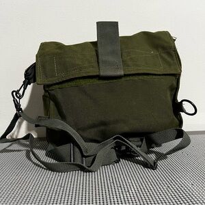 USGI US Military Gas Mask Carrier Bag Case MCU-2/P M42 Excellent Condition
